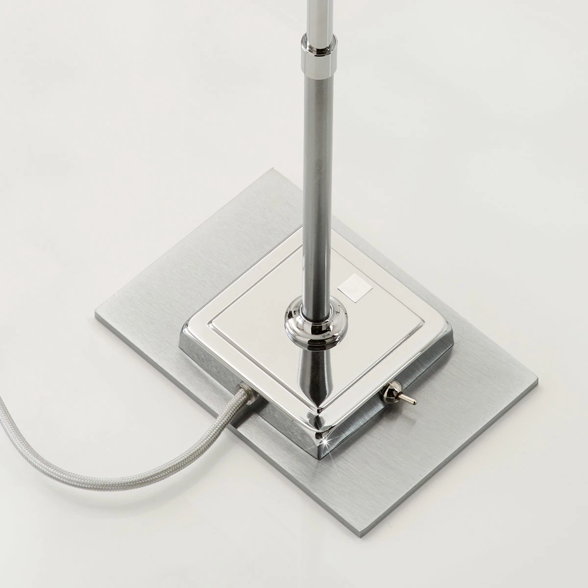 Kolarz® LED-Schreibtischleuchte Bankers in Kiss Silver 7 Kolarz® LED-Schreibtischleuchte Bankers in Kiss Silver – Bild 5