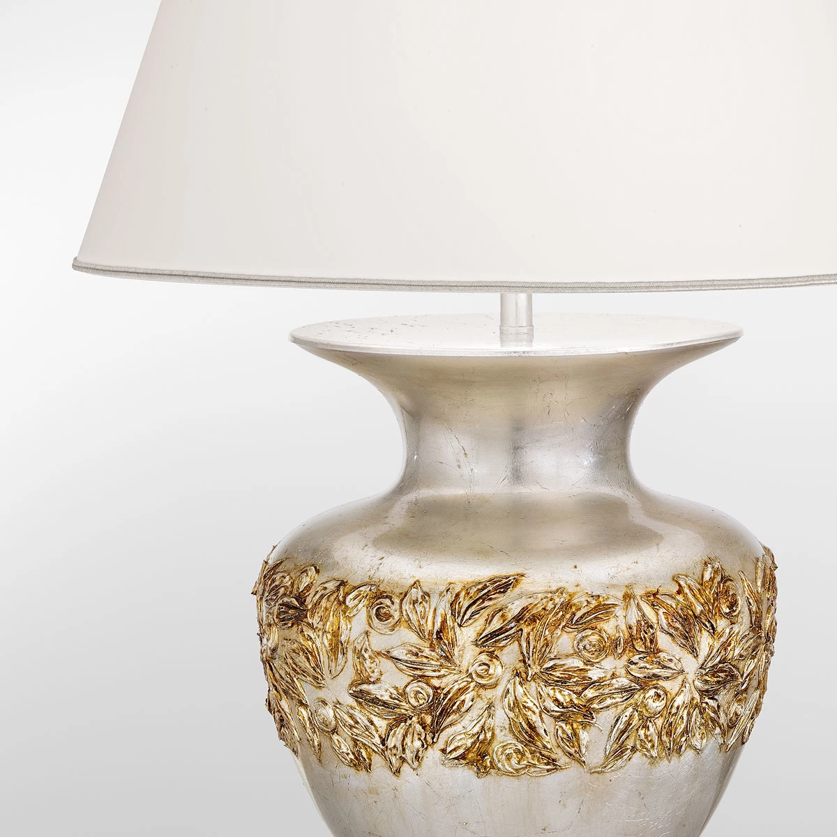 Kolarz® Tischleuchte Anfora in Libertà Silver/Antique, Höhe 90cm 5 Kolarz® Tischleuchte Anfora in Libertà Silver/Antique, Höhe 90cm – Bild 3