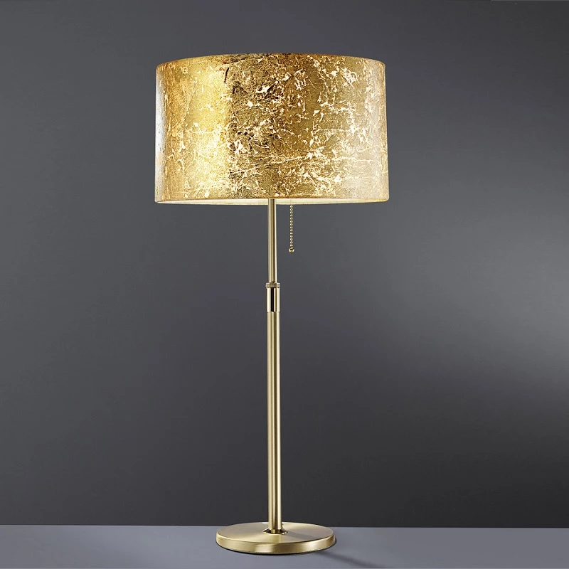 Hufnagel Tischleuchte Loop Messing, Blattgold, Höhe bis 80 cm, Zugschalter 3 Hufnagel Tischleuchte Loop Messing, Blattgold, Höhe bis 80 cm, Zugschalter