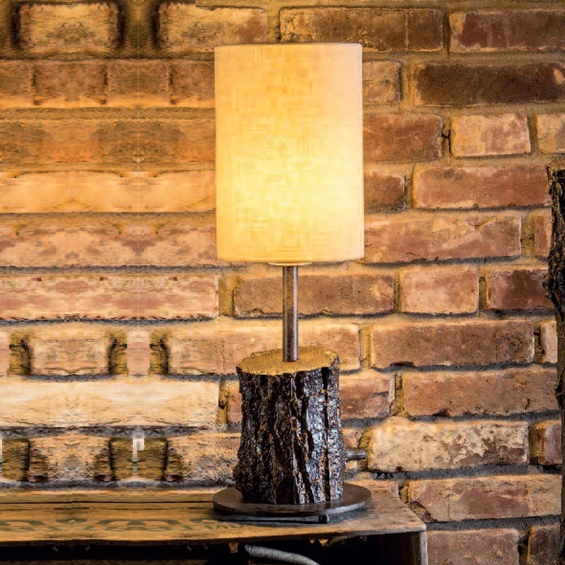Robers Leuchten Tischleuchte mit Fuß in Rindenoptik, Oberfläche Terra 3 Robers Leuchten Tischleuchte mit Fuß in Rindenoptik, Oberfläche Terra