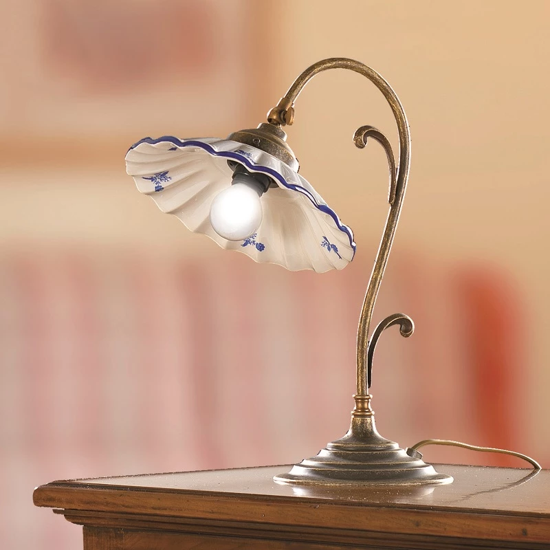 LHG Lights Tischleuchte, Keramikschirm in Weiß/blau und Blumendekor 3 LHG Lights Tischleuchte, Keramikschirm in Weiß/blau und Blumendekor